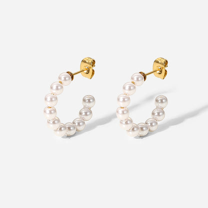 Pendientes de perlas en forma de C 