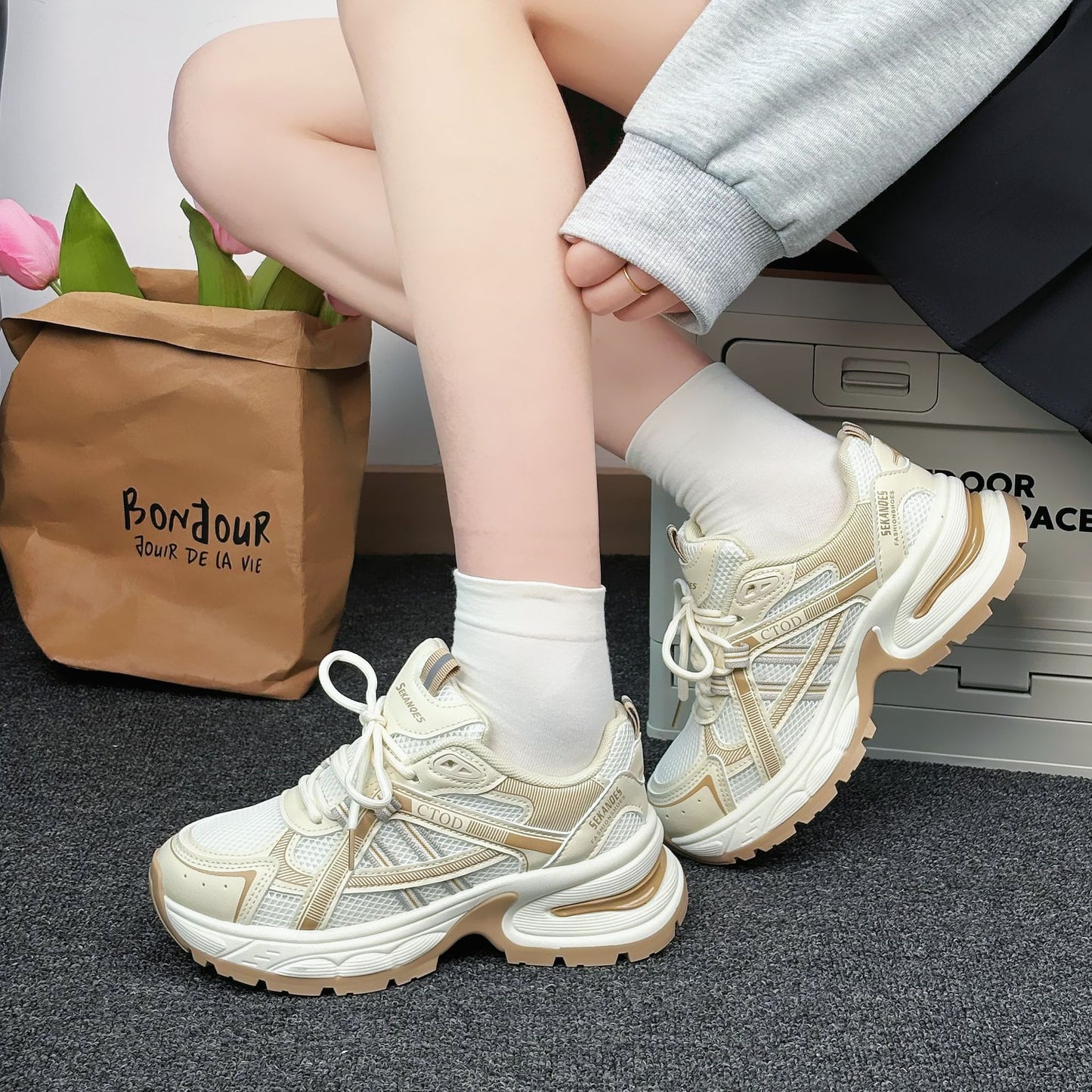 Summer breathable casual running shoes