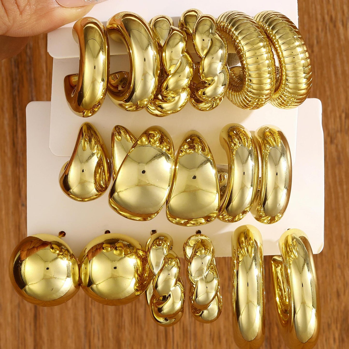 Cross-border hot-selling earrings set European and American ins style metal geometric twist earrings combination earrings