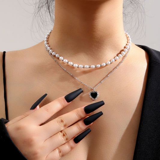 Collar de doble capa con perla y corazón negro estilo hip hop 