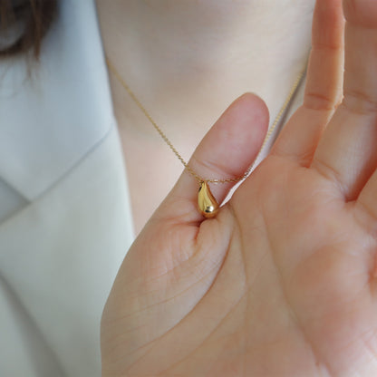 Water drop titanium steel necklace