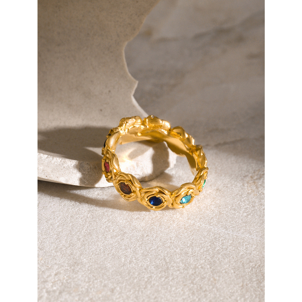 Rose inlaid round zircon ring