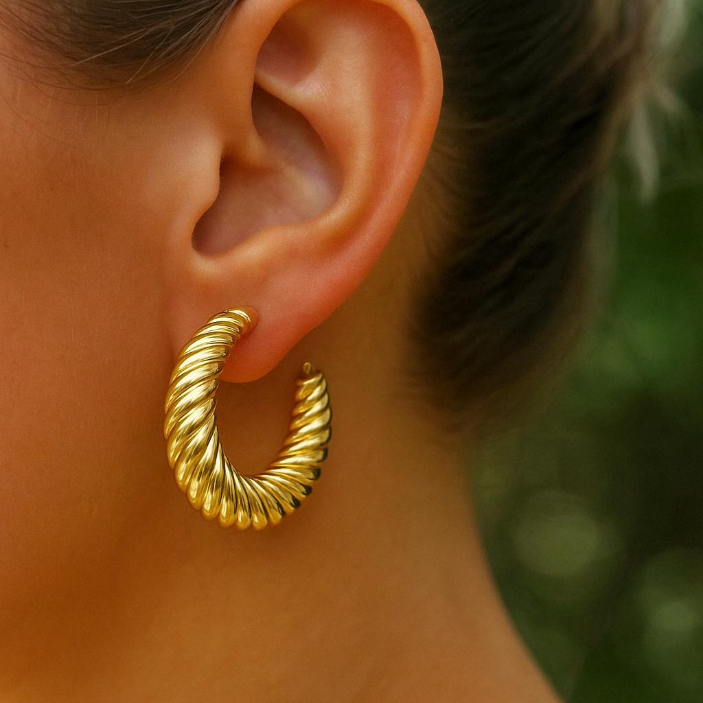 Geometric Hollow Rhombus Earrings