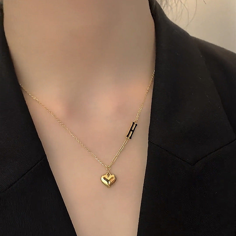 Asymmetrical Love Clavicle Necklace — Light Luxury Elegant Necklace