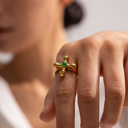 Anillo cruz piedra fina 