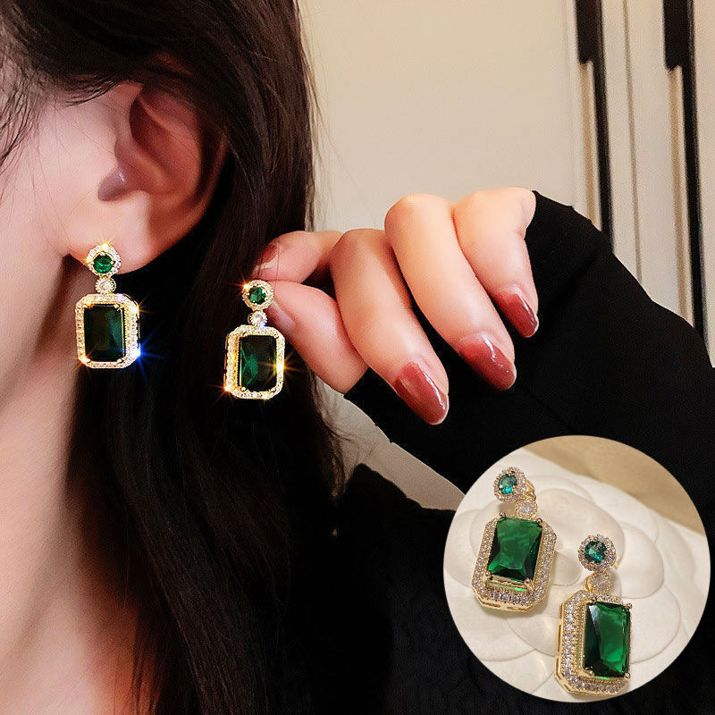 Green Titanium Steel Luxury Collarbone Pendant Necklace