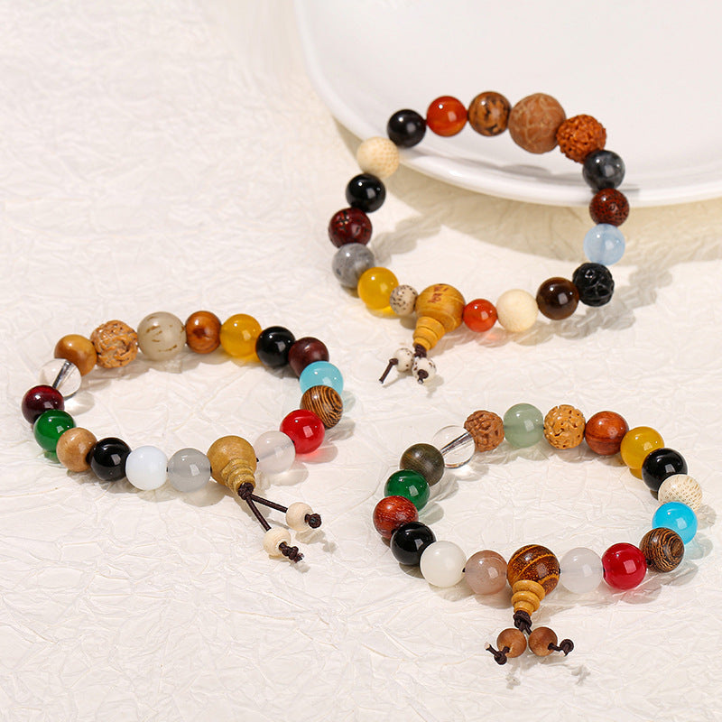 Eighteen-seed Bodhi bracelet.