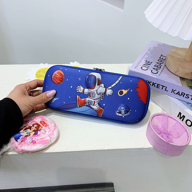 Estuche multifuncional para estudiantes de primaria. 