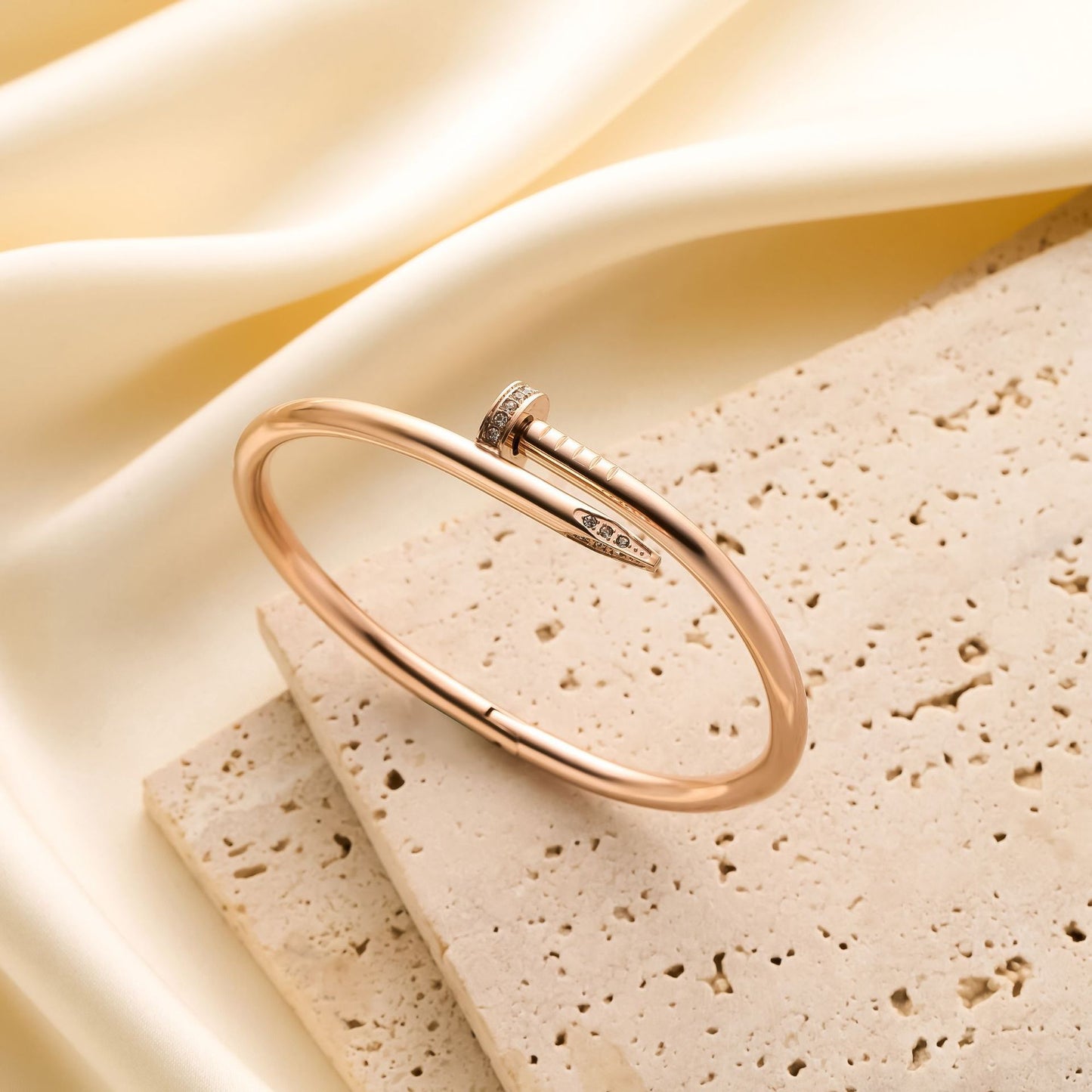 18K Gold Diamond Nail Bracelet