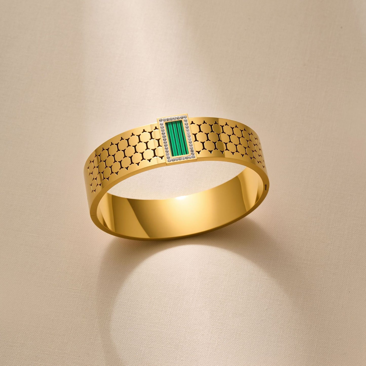 18K Gold Honeycomb Diamond Bracelet