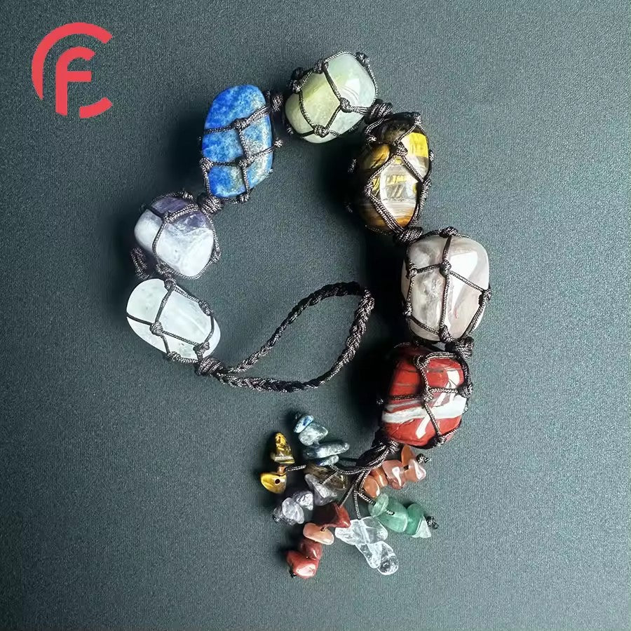 Pingente de carro tecido à mão com pedra crua irregular de cristal colorido de 7 cores 