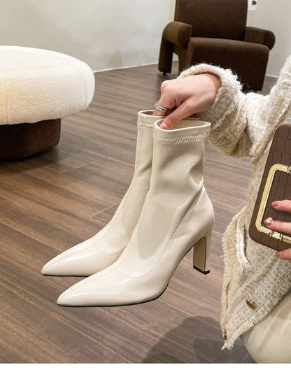 Pointed high heel skinny leg boots