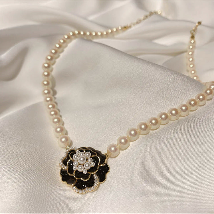 Camellia Pearl Necklace Female