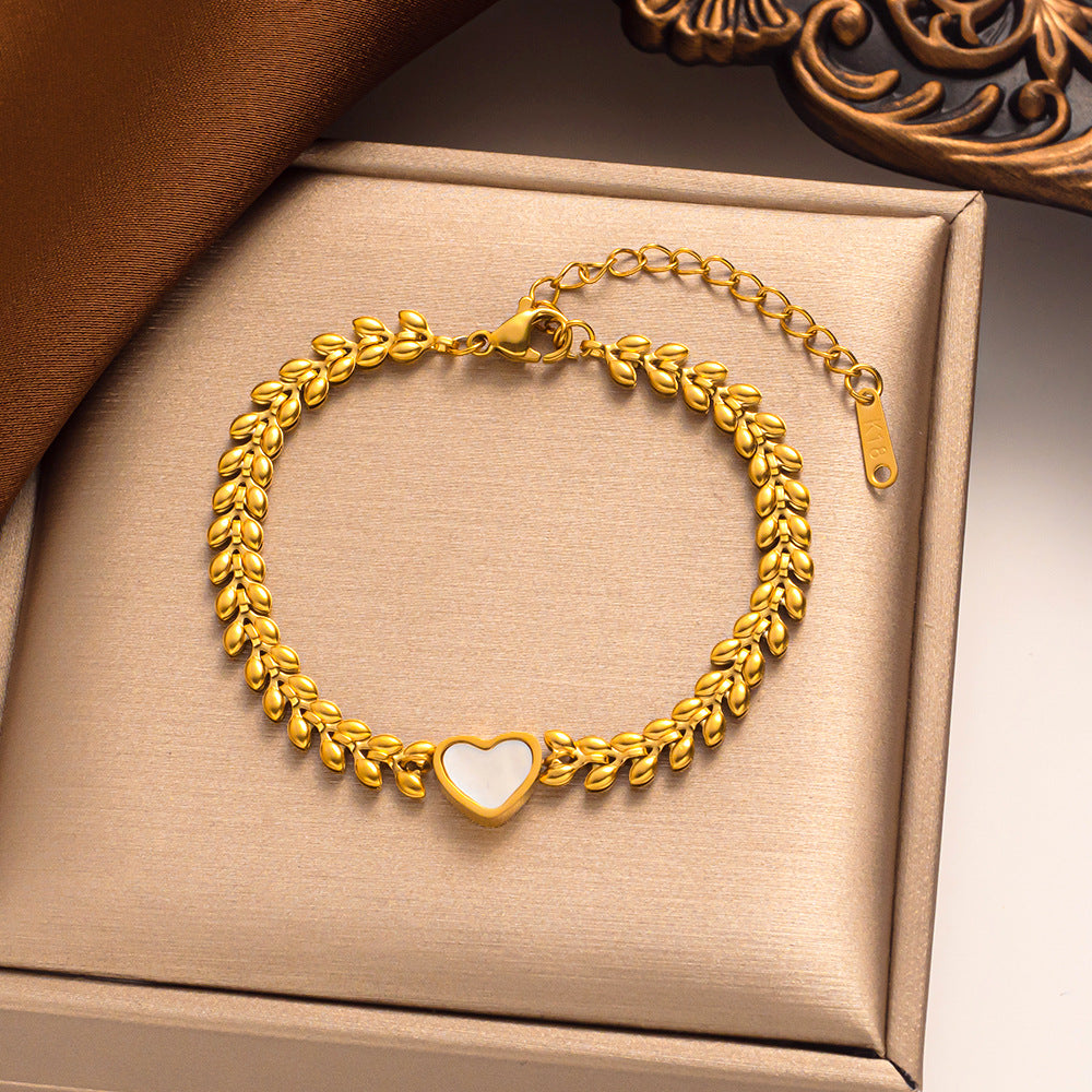 Pulseira vintage dourada estilo europeu, padrão de concha de coração de aço inoxidável, joias da moda que não desbotam 