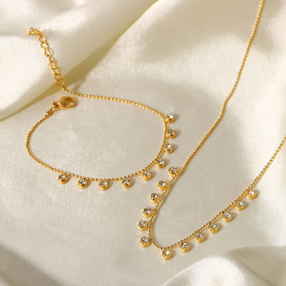 Collar de acero inoxidable con circonitas blancas 