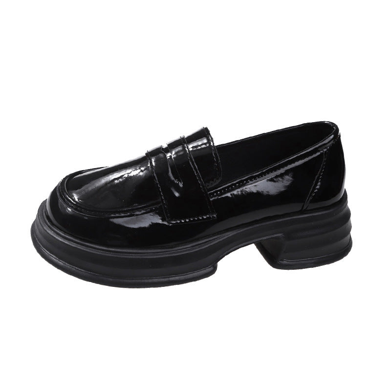 Black leather shoes woman