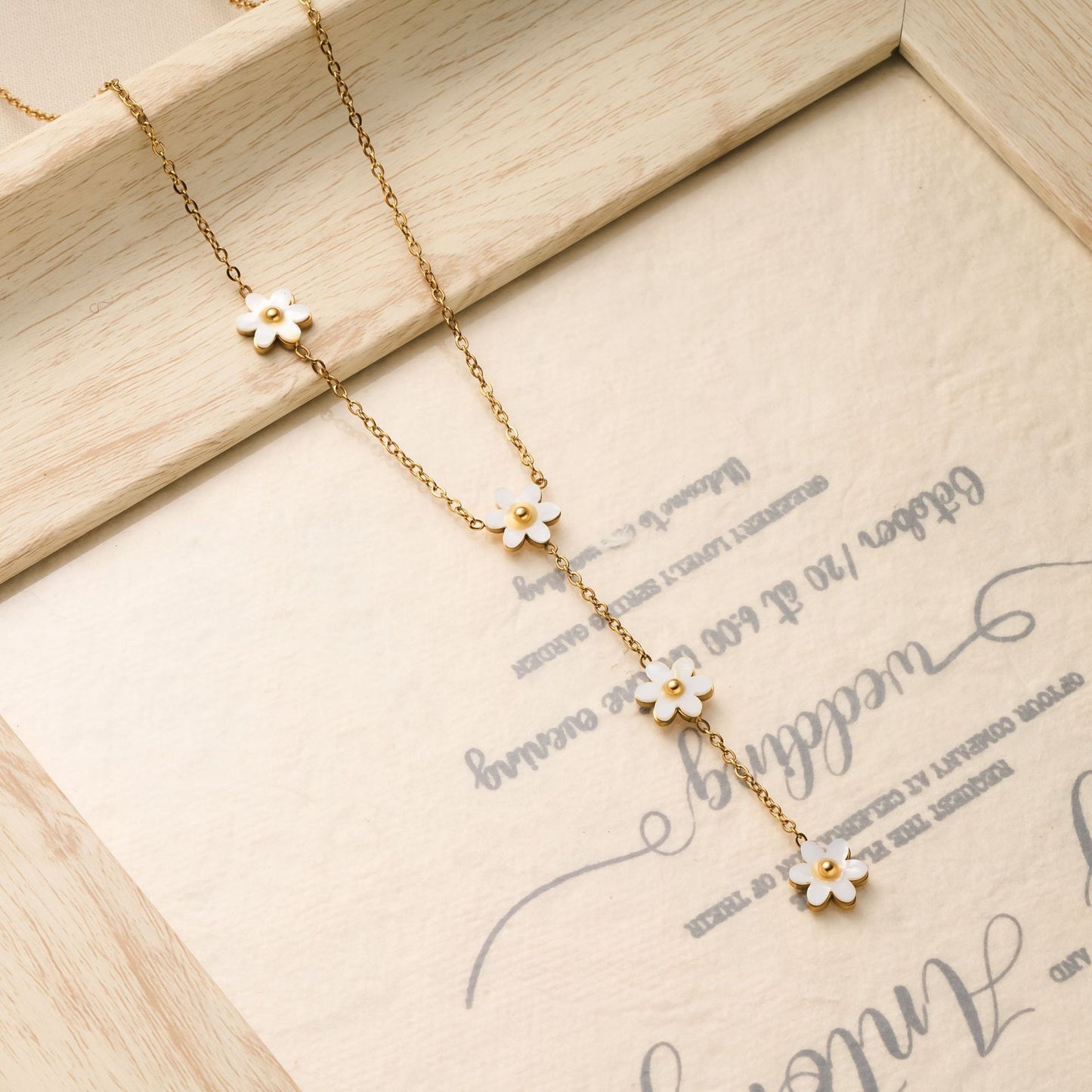 White Shell Flower Necklace