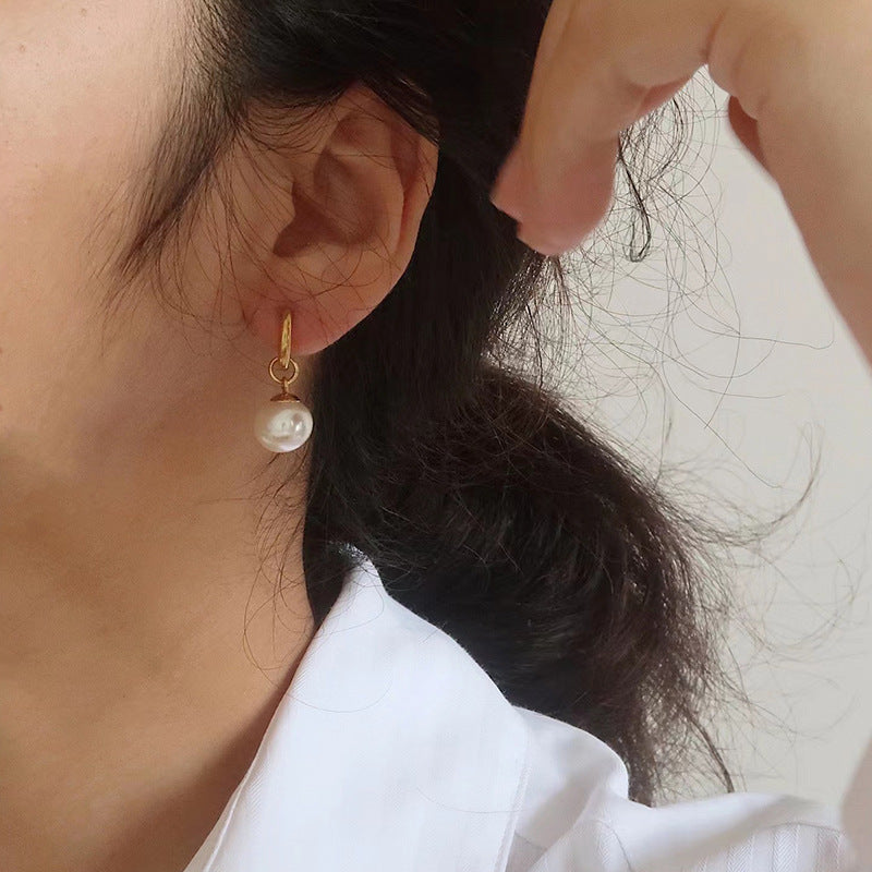 French Retro Pearl Pendant Earrings — 18K Gold-Plated Titanium Steel