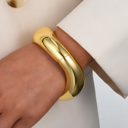 Geometric Alloy Open Bracelet