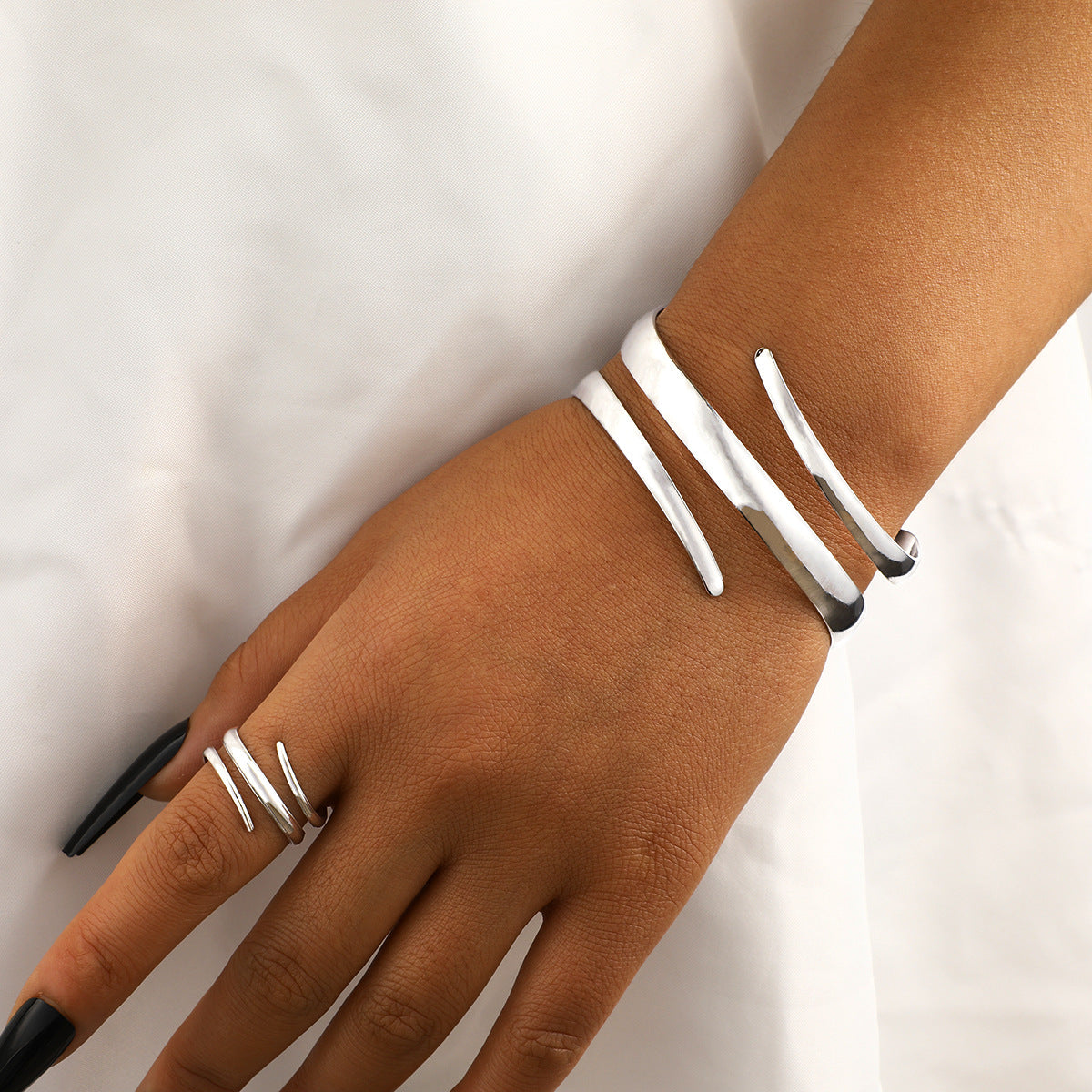 Hollow Water Drop Ring & Bracelet Set