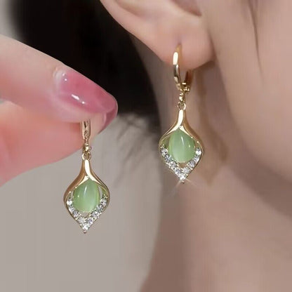 Pendientes vintage de rombos y ópalo 