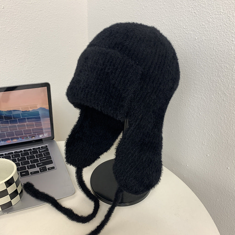 Acogedor gorro con orejeras de mohair para invierno 