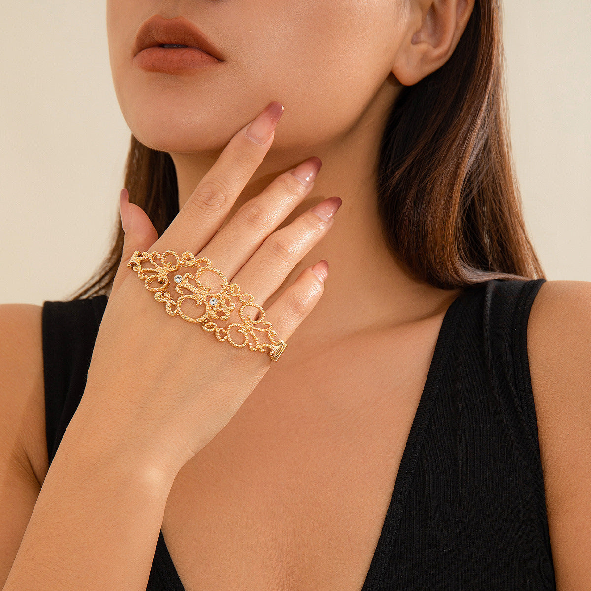 Vintage elegant lace edge bracelet