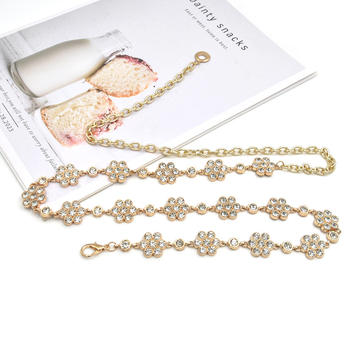 Rhinestone inlaid fine metal belt