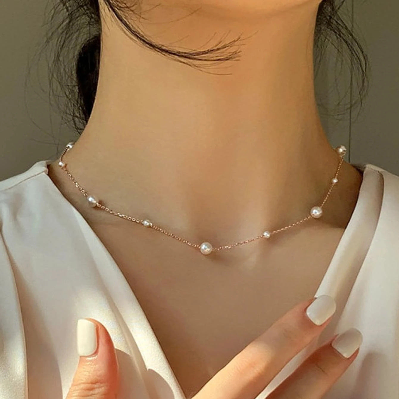 Retro Pearl Choker Necklace
