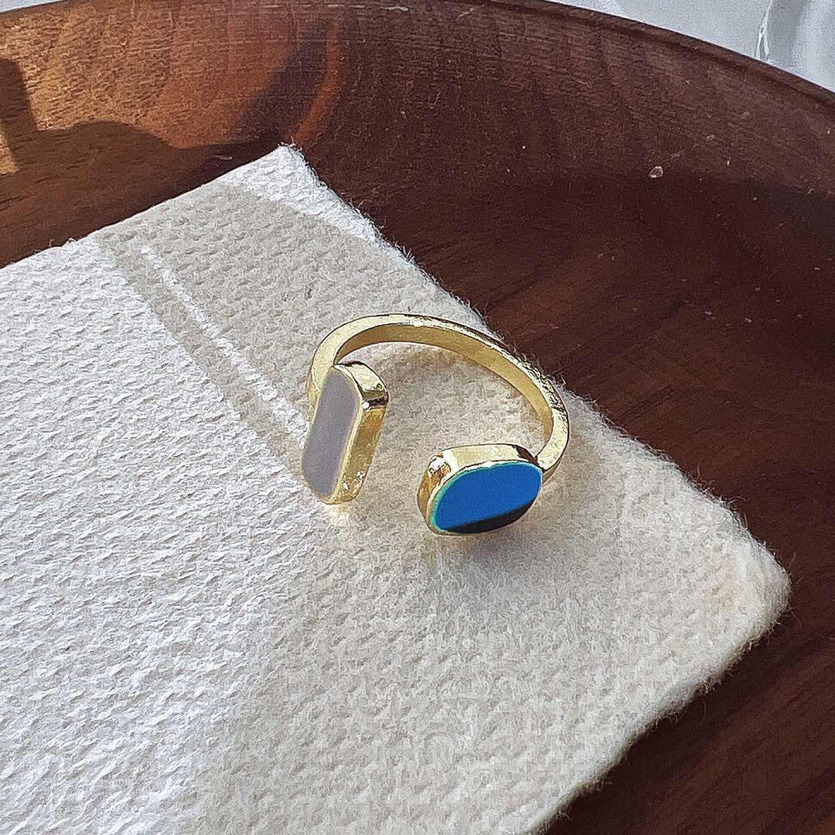 Adjustable Emerald Open Ring