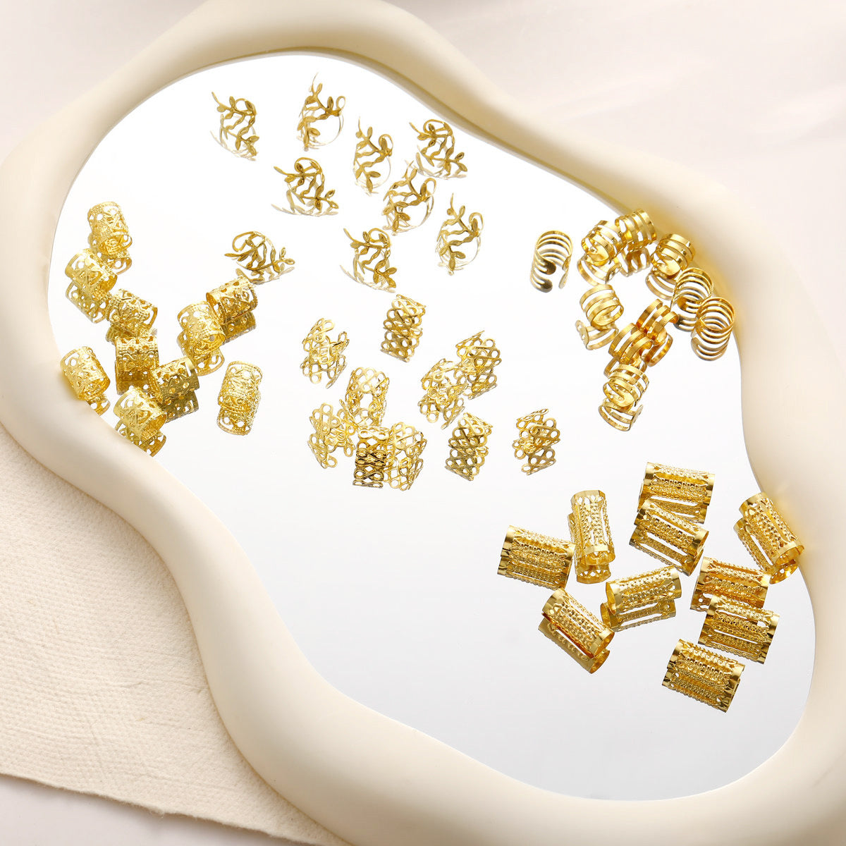 50Pcs Gold Hollow Heart Hair Rings