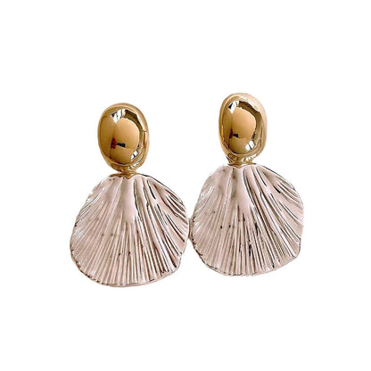 Pendientes con diseño de conchas