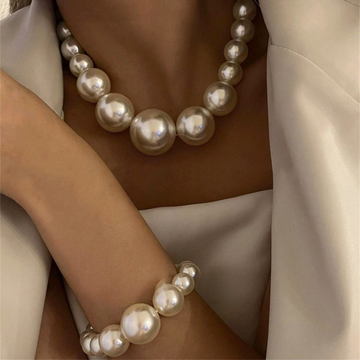 Pearl Necklace & Bracelet Set