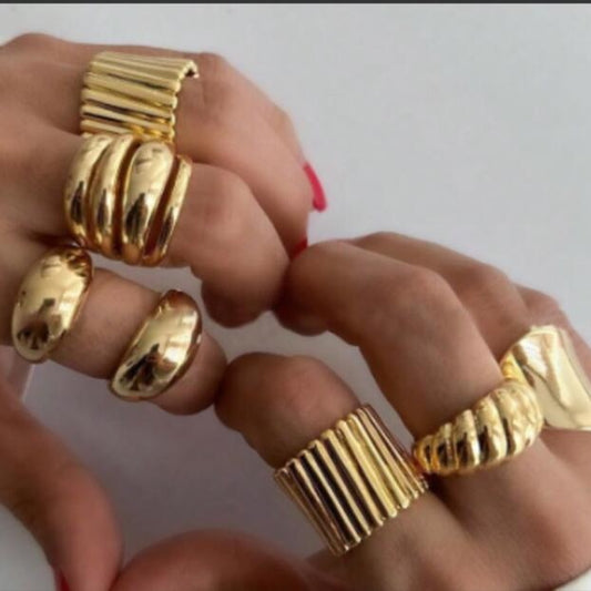 Geometric Stripe Ball Ring Set (8 Pieces)