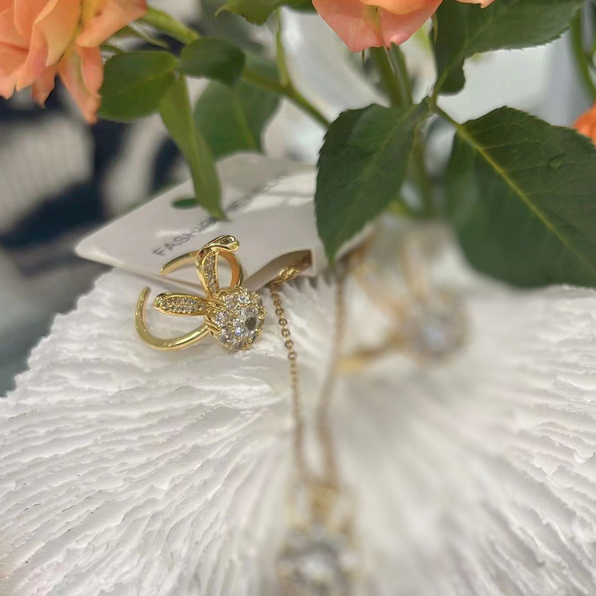 Cute Adjustable Rotating Rabbit Zircon Ring