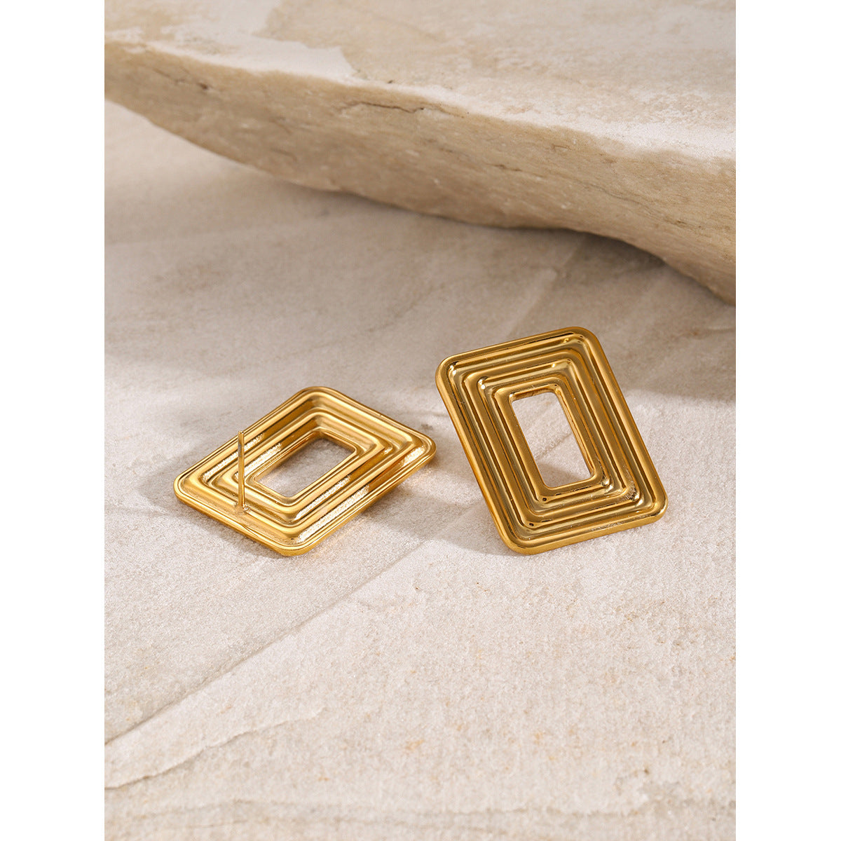 Pendientes rectangulares con forma de remolino hueco 