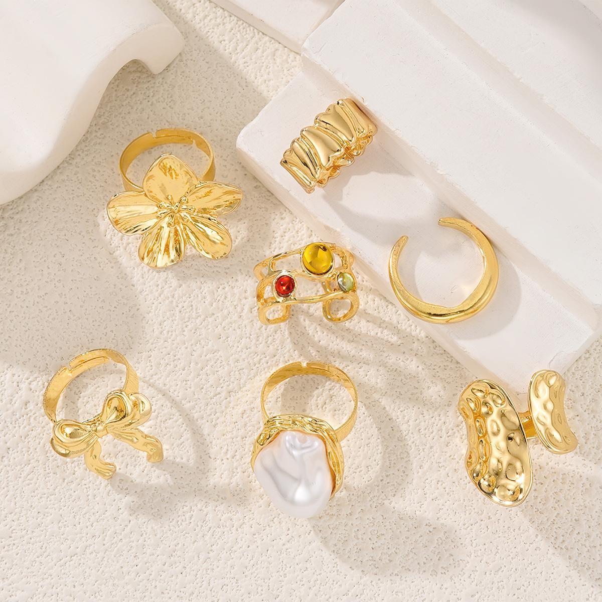 7-Piece Irregular Flower Ring Set