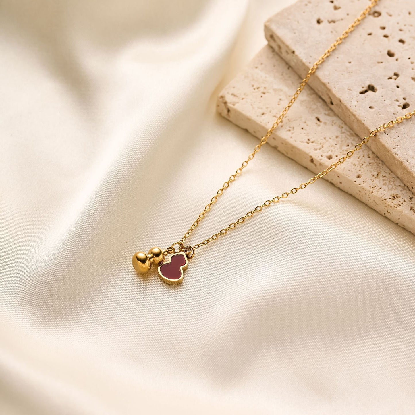 18K Gold Double Gourd Necklace