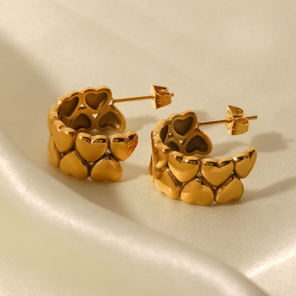Heart stitching C-shaped earrings