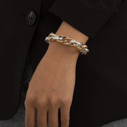 Single-layer hollow O-chain bracelet