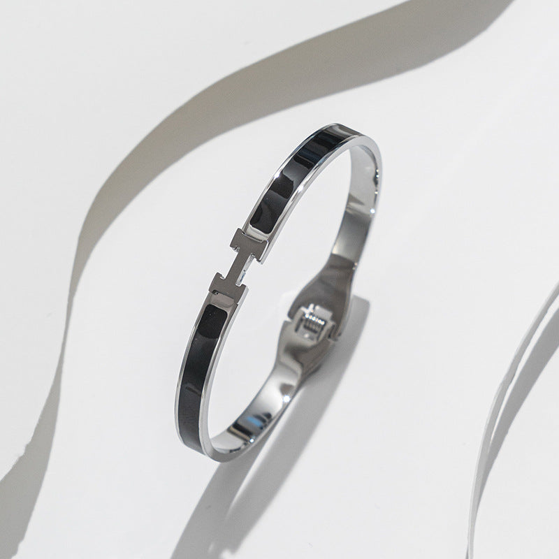Pulseira de aço inoxidável com letra H, tendência da moda 