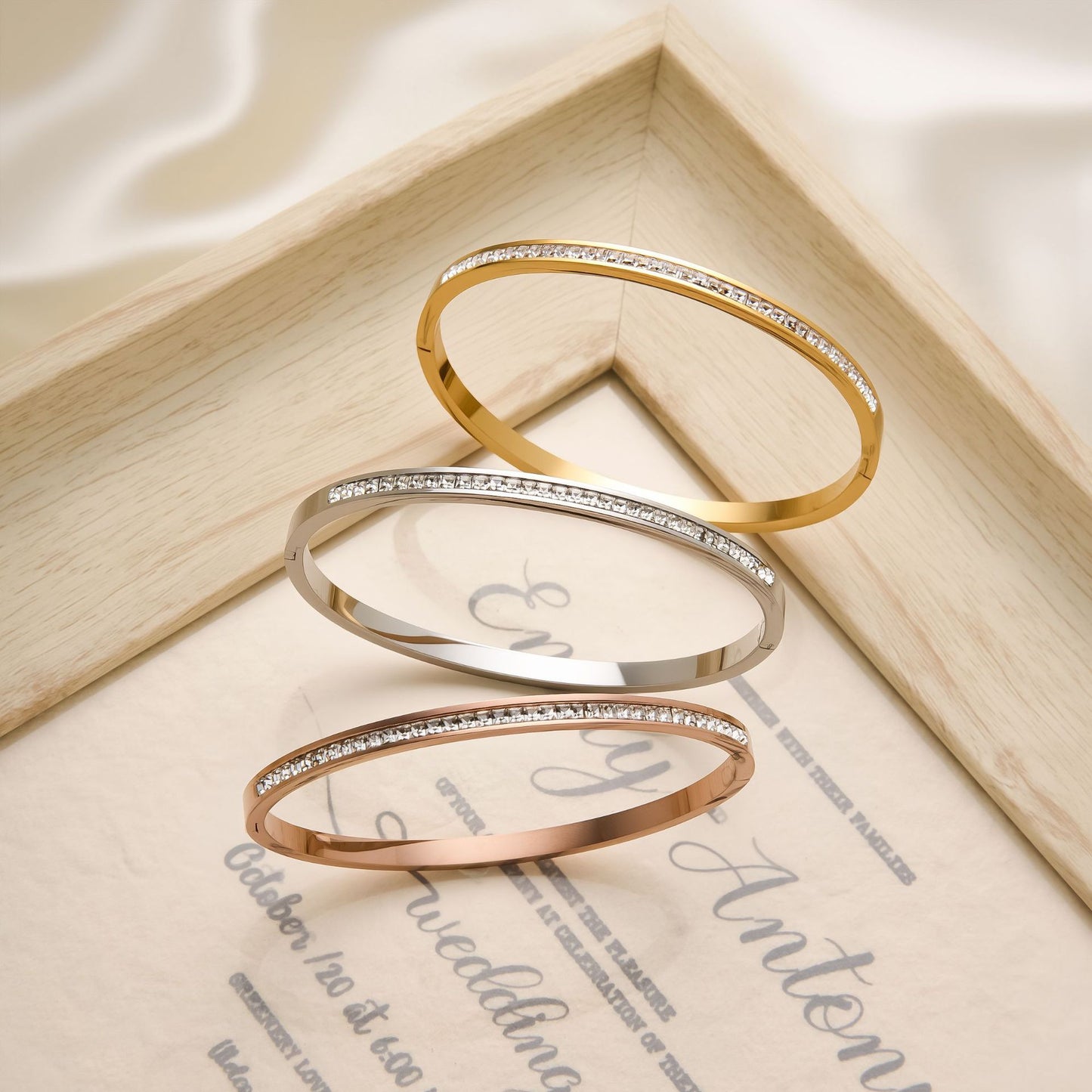 18K Gold Star Diamond Bracelet