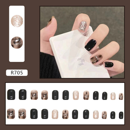 Uñas con purpurina negra ombré 
