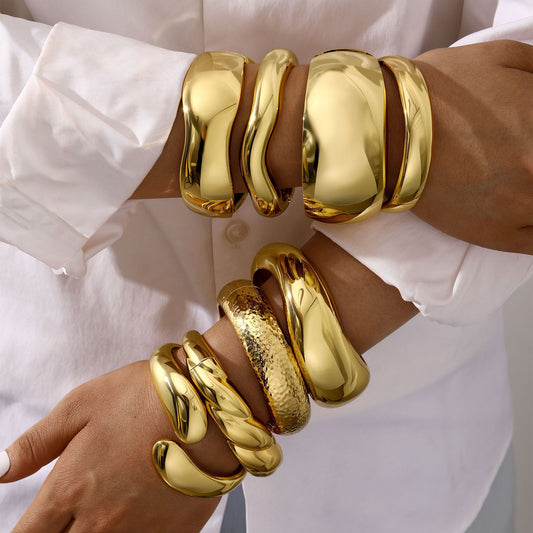 Wide-Brim Mirror Opening Bracelet