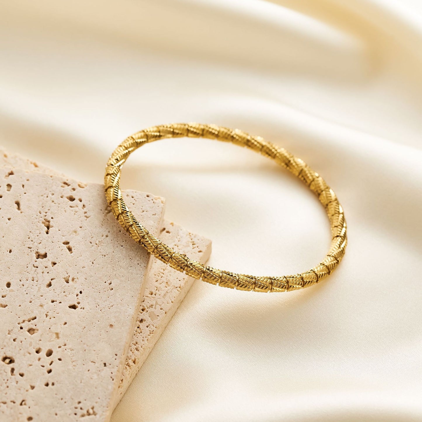 18K Gold Cylinder Bracelet