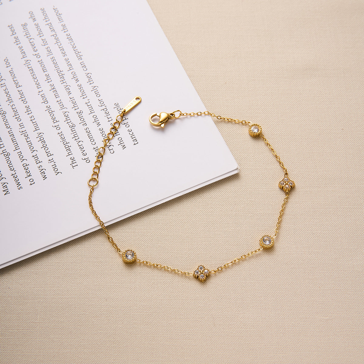 18K Gold Titanium Steel Zircon Flower Bracelet