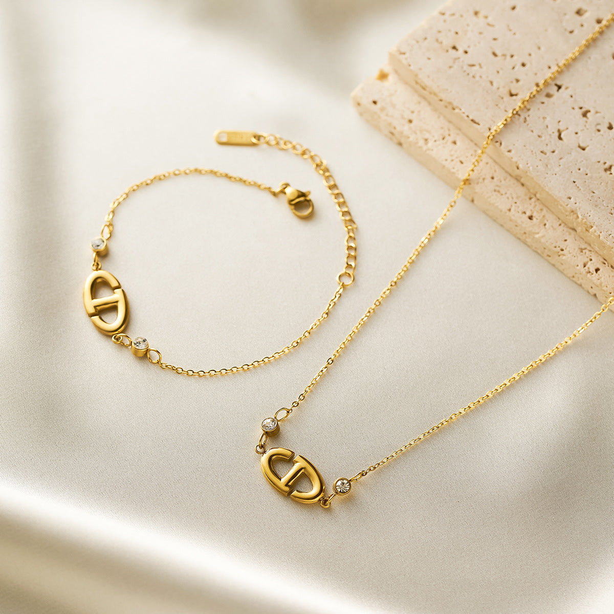 18K Gold-Plated Pig Nose Necklace & Bracelet Set with Diamonds