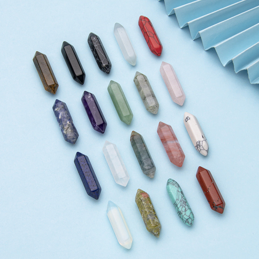 Colar de pingente de coluna hexagonal de ponta dupla de cristal 