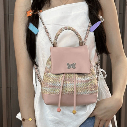 Mochila pequeña tejida estilo Chanel 