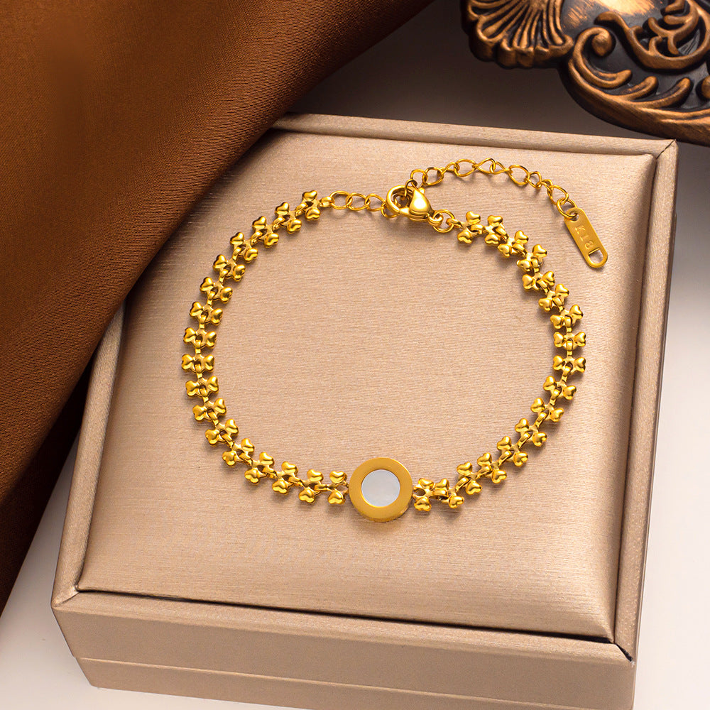 Pulseira vintage dourada estilo europeu, padrão de concha de coração de aço inoxidável, joias da moda que não desbotam 